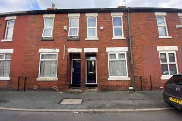3 bed flat, Stanley Avenue, Victoria Park, Manchester, M145HD - Image 1